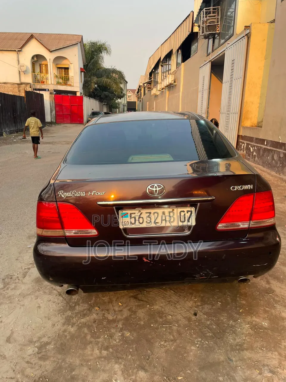 Toyota Crown 2023 Bleu