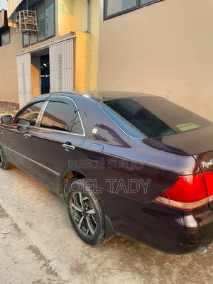 Toyota Crown 2023 Bleu