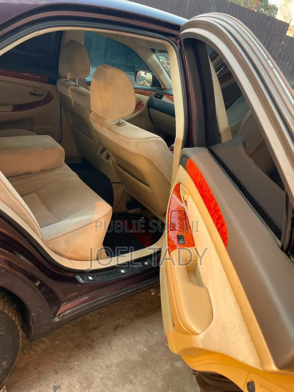 Toyota Crown 2023 Bleu