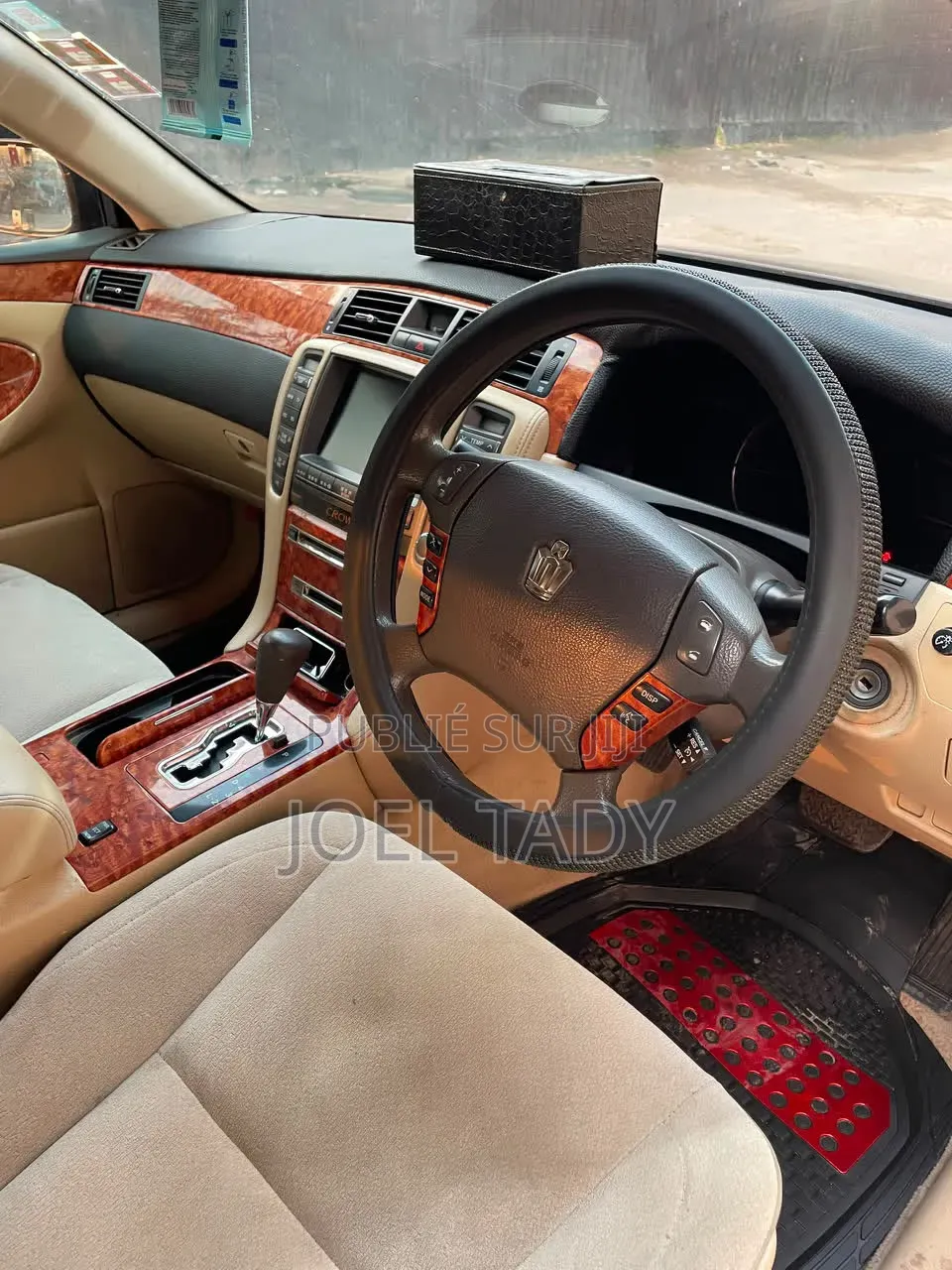 Toyota Crown 2023 Bleu