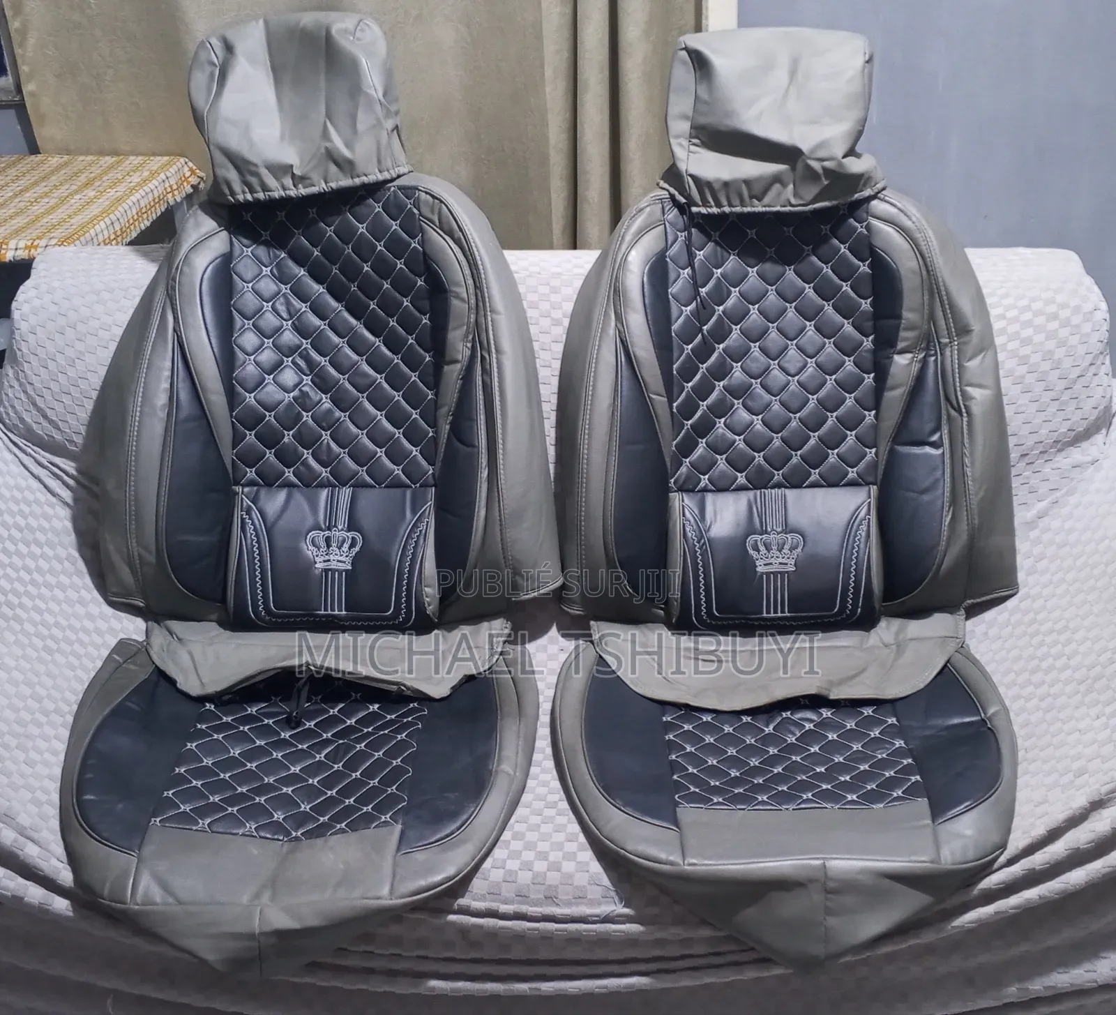 A Vendre/ 85$ Housses Sièges Voiture + Celui Du Volant.