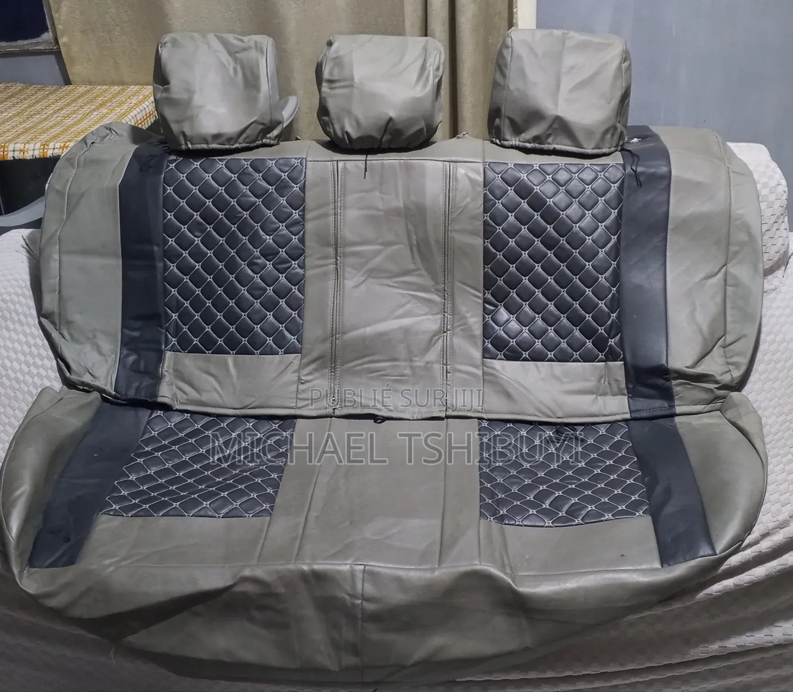 A Vendre/ 85$ Housses Sièges Voiture + Celui Du Volant.