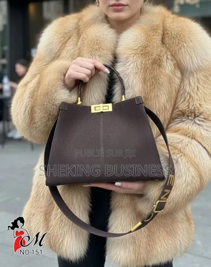 Vous Aimez La Classe Et l'Élégance ? 
Nos Sacs À Main,