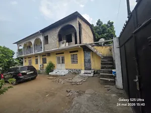 8chbre Maison dans Empire Supreme, Ngaliema à Vendre