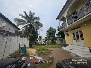 8chbre Maison dans Empire Supreme, Ngaliema à Vendre