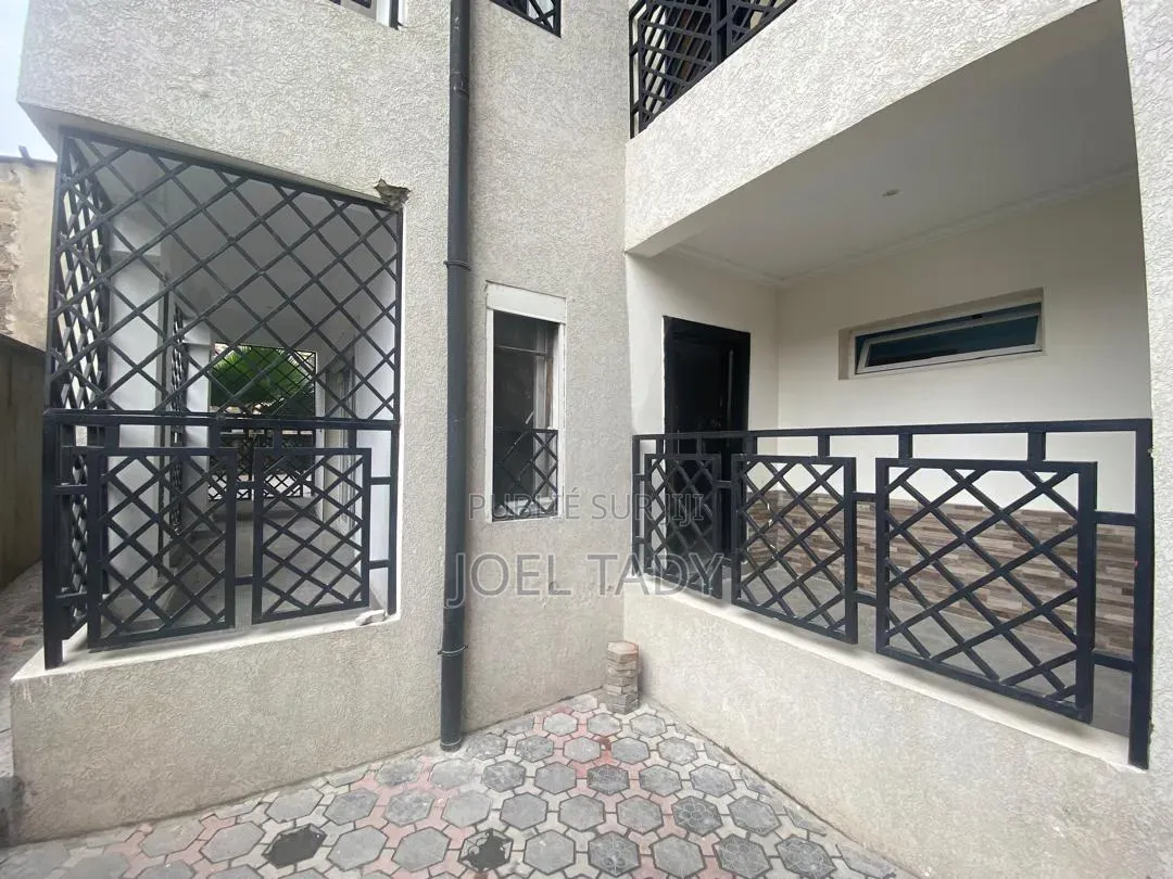 3chbre Appartement dans Empire Supreme, Ngaliema à Louer