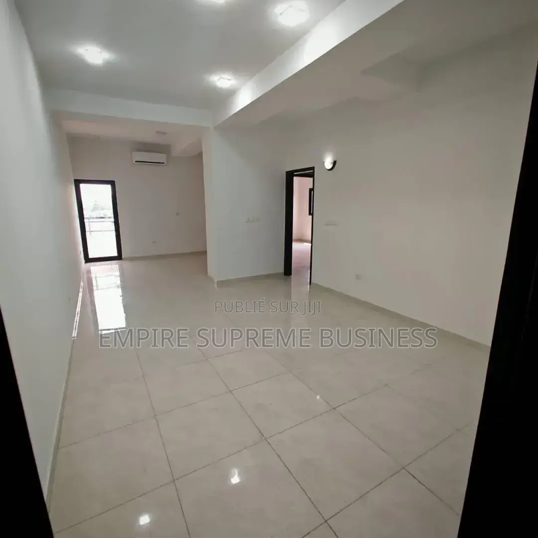 2chbre Appartement dans Empire Supreme, Lingwala à Louer