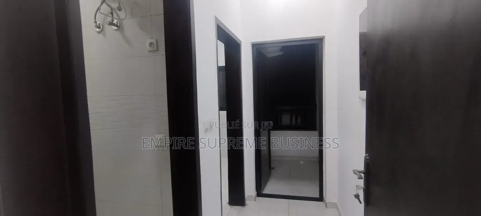 2chbre Appartement dans Empire Supreme, Lingwala à Louer