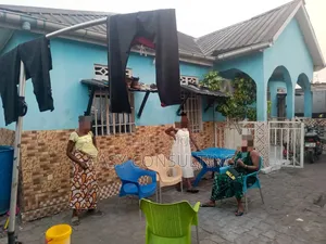3chbre Villa dans Tshisumpa, Nsele à Vendre