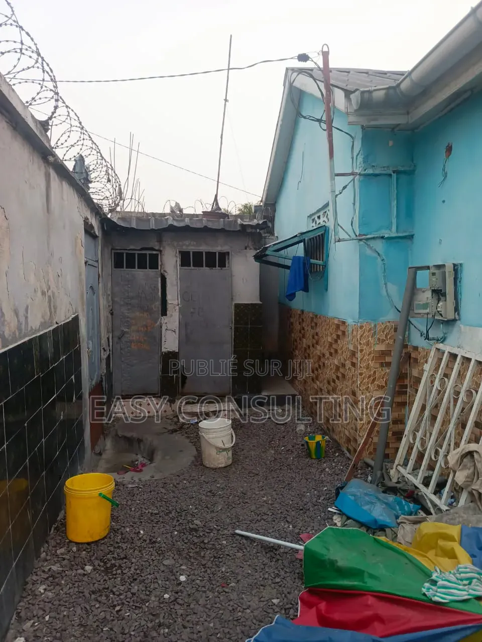 3chbre Villa dans Tshisumpa, Nsele à Vendre