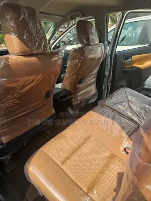 Toyota Fortuner 2022 Blanc cassé