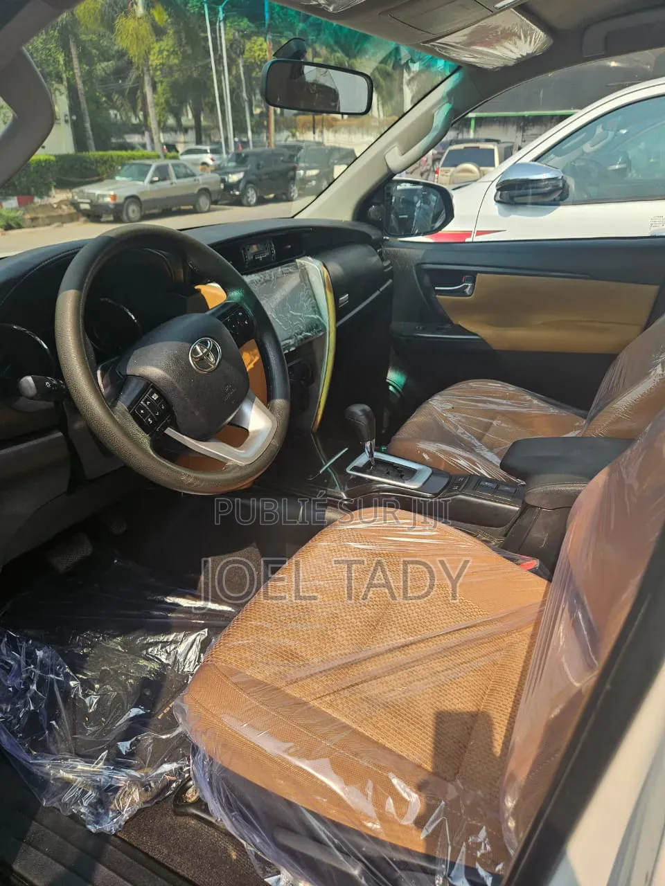 Toyota Fortuner 2022 Blanc cassé