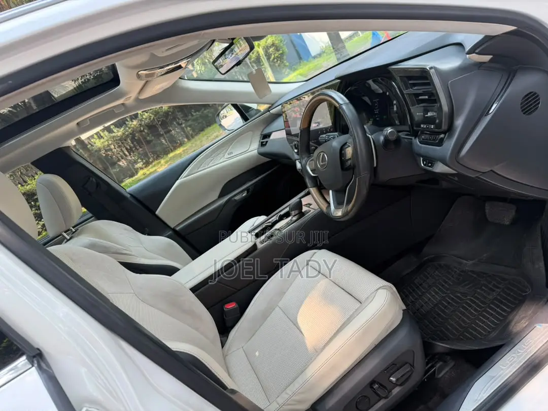Lexus RX 450h+ Luxury AWD 2025 Blanc