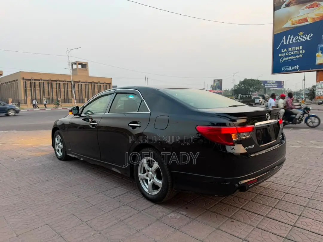 Toyota Mark X 2024 Noir