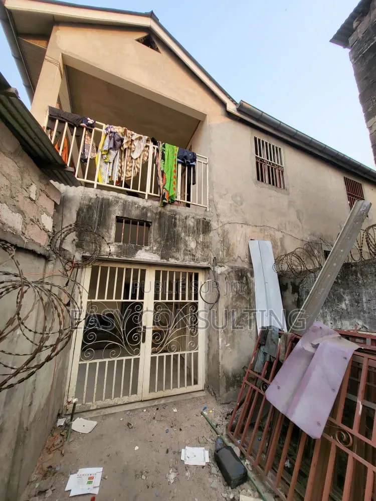 2chbre Villa dans 1 Ère Rue Funa, Limete à Vendre