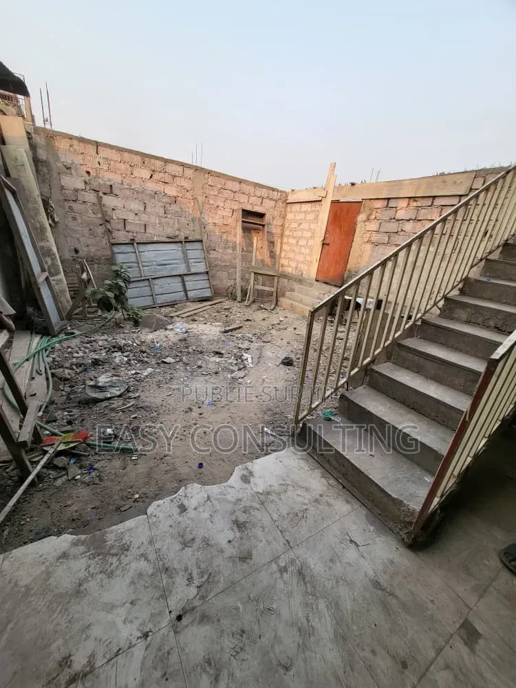 2chbre Villa dans 1 Ère Rue Funa, Limete à Vendre