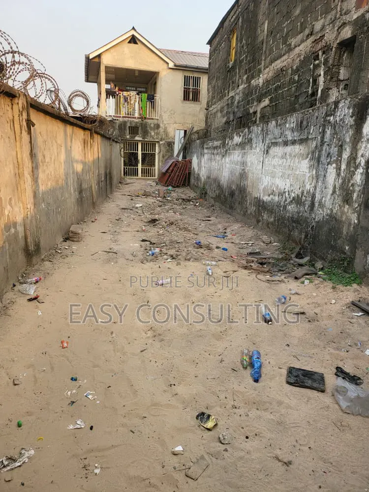 2chbre Villa dans 1 Ère Rue Funa, Limete à Vendre
