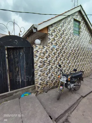 2chbre Villa dans Mombele, Limete à Vendre
