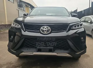Toyota Fortuner 2018 Noir