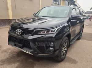 Toyota Fortuner 2018 Noir