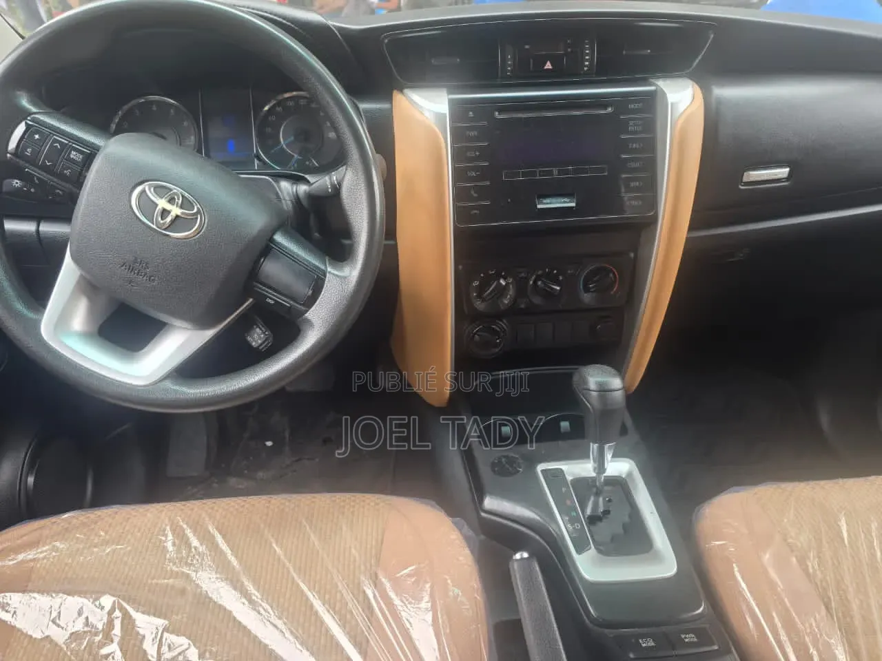 Toyota Fortuner 2018 Noir