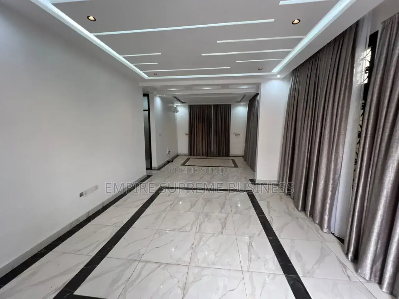 3chbre Maison dans Ngaliema à Louer