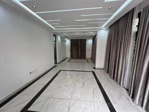 3chbre Maison dans Ngaliema à Louer