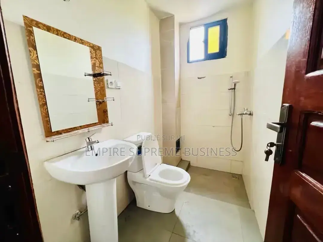 3chbre Appartement dans Empire Supreme, Ngaliema à Louer