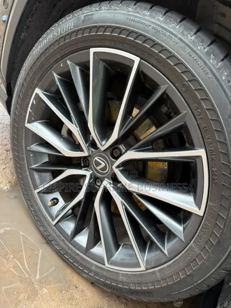 Lexus NX 2024 Noir