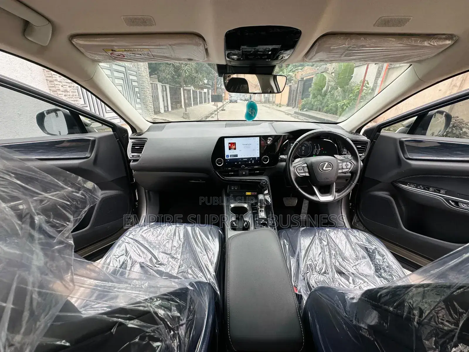 Lexus NX 2025 Gris