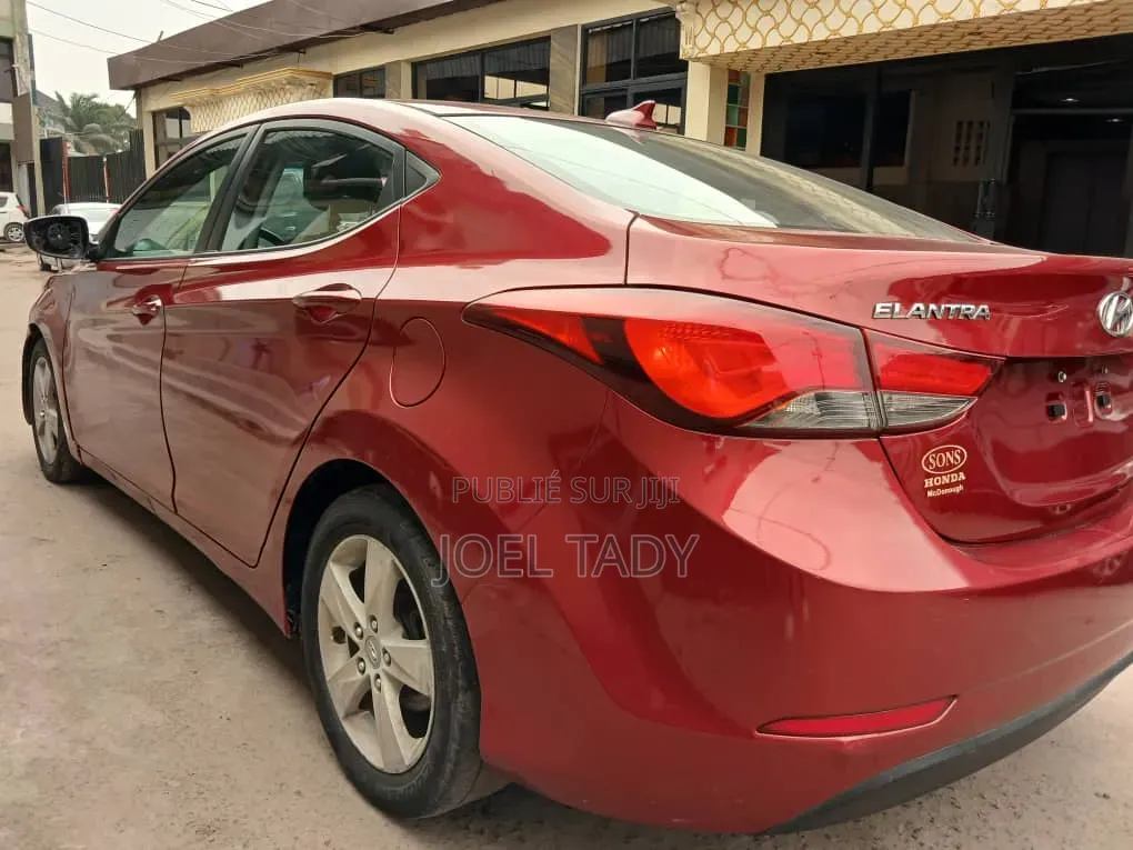 Hyundai Elantra 2017 Rouge