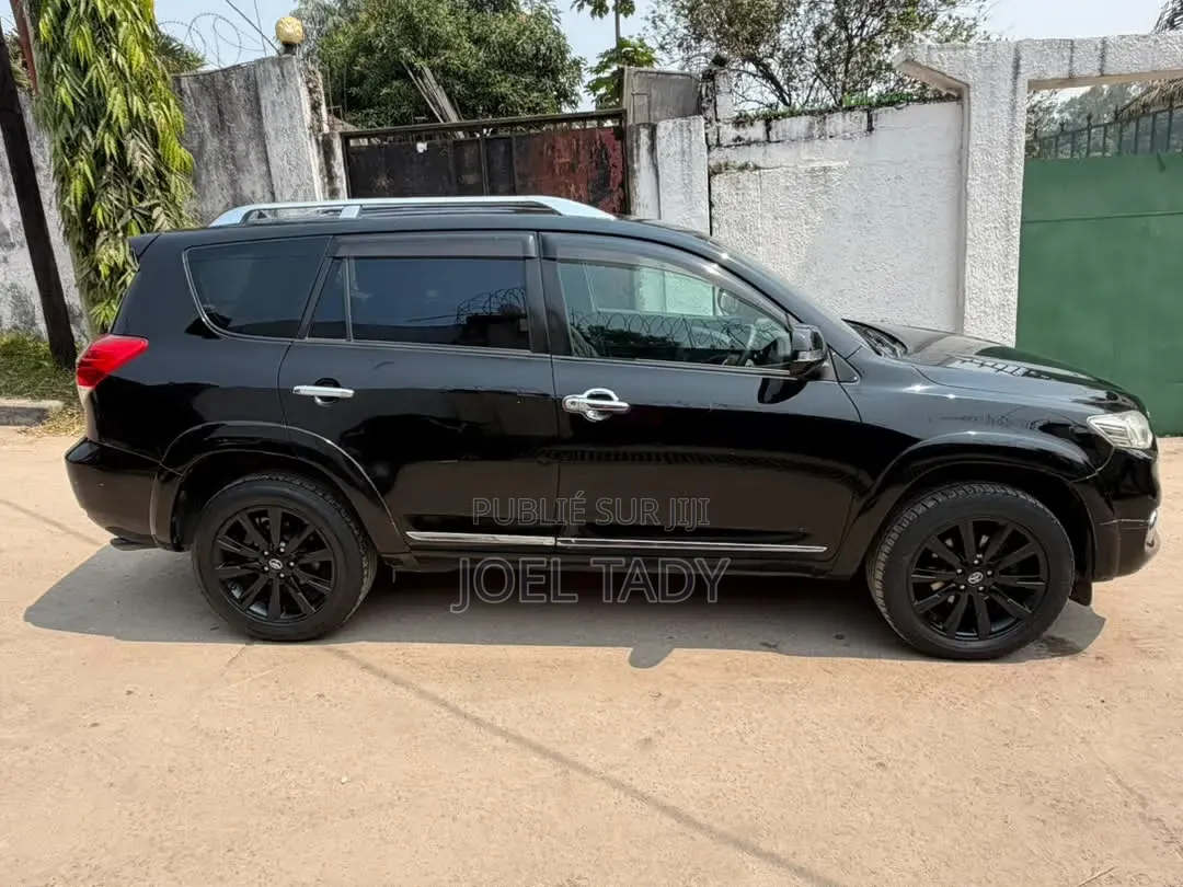 Toyota Vanguard 2018 Noir