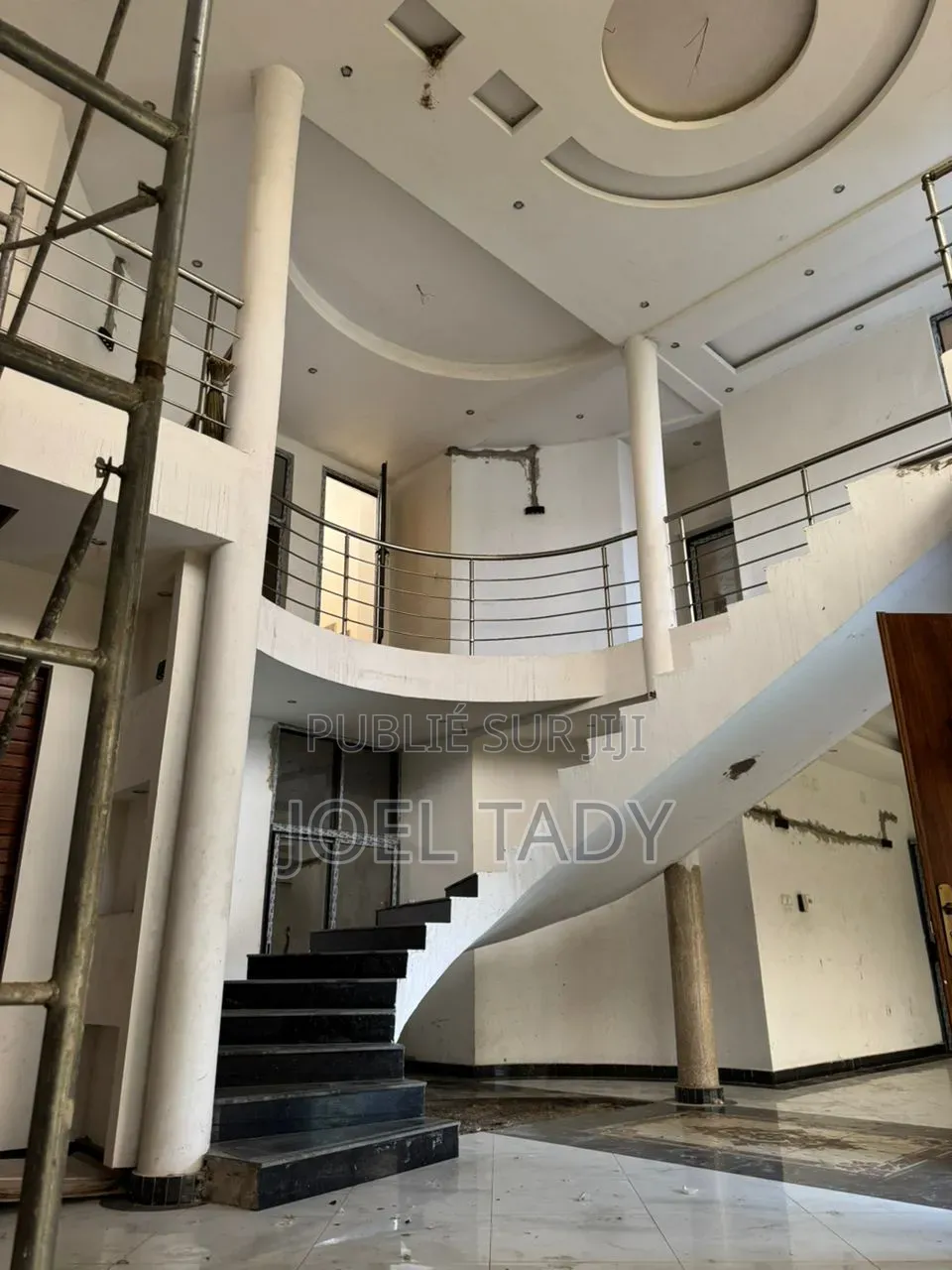 5chbre Villa dans Empire Supreme, Ngaliema à Vendre
