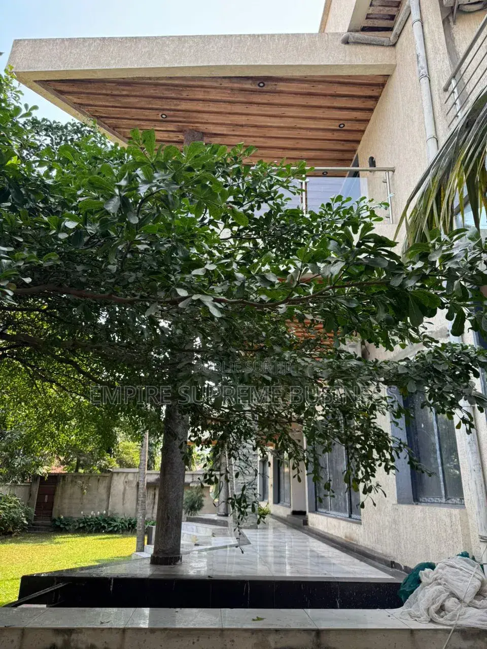 5chbre Villa dans Empire Supreme, Ngaliema à Vendre