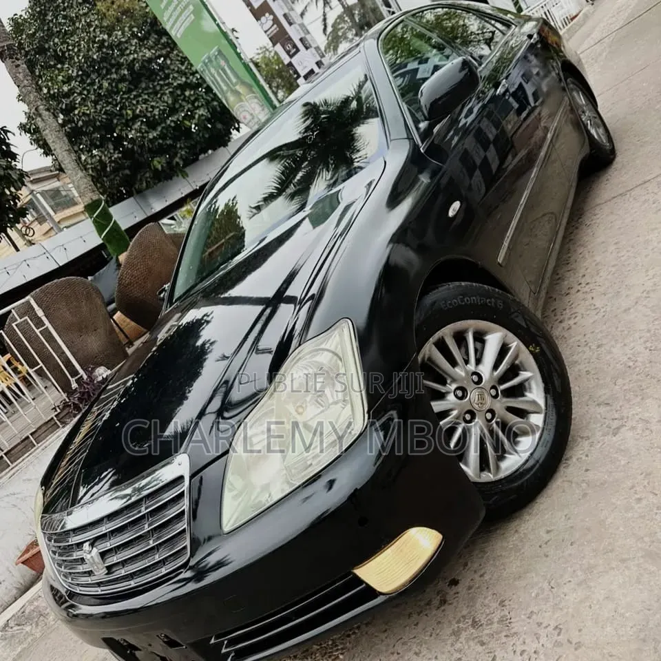 Toyota Crown 2009 Noir