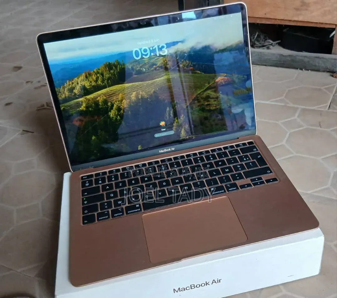 Ordinateur portable Dell 16 Premium 8GB Intel Core i7 SSD 512GB