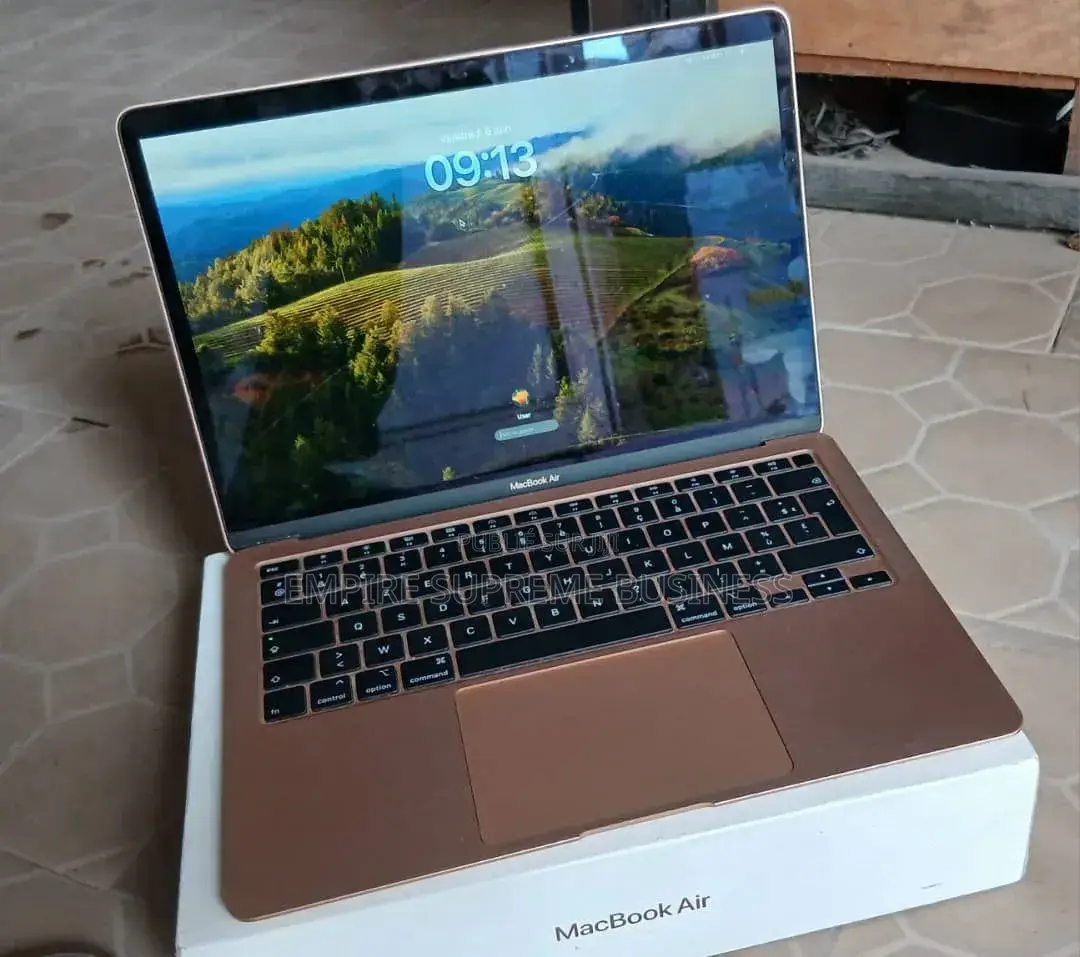 Ordinateur portable Dell 16 Premium 8GB Intel Core i7 SSD 512GB