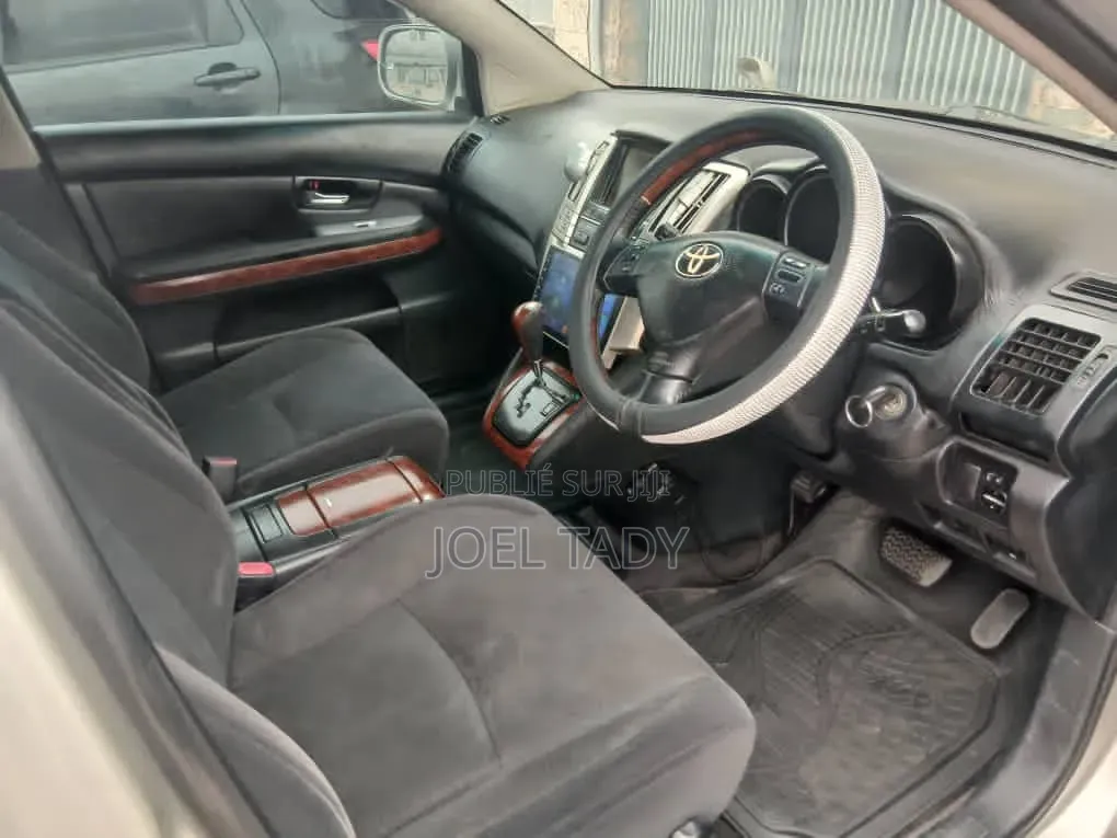 Toyota Harrier 2012 Gris
