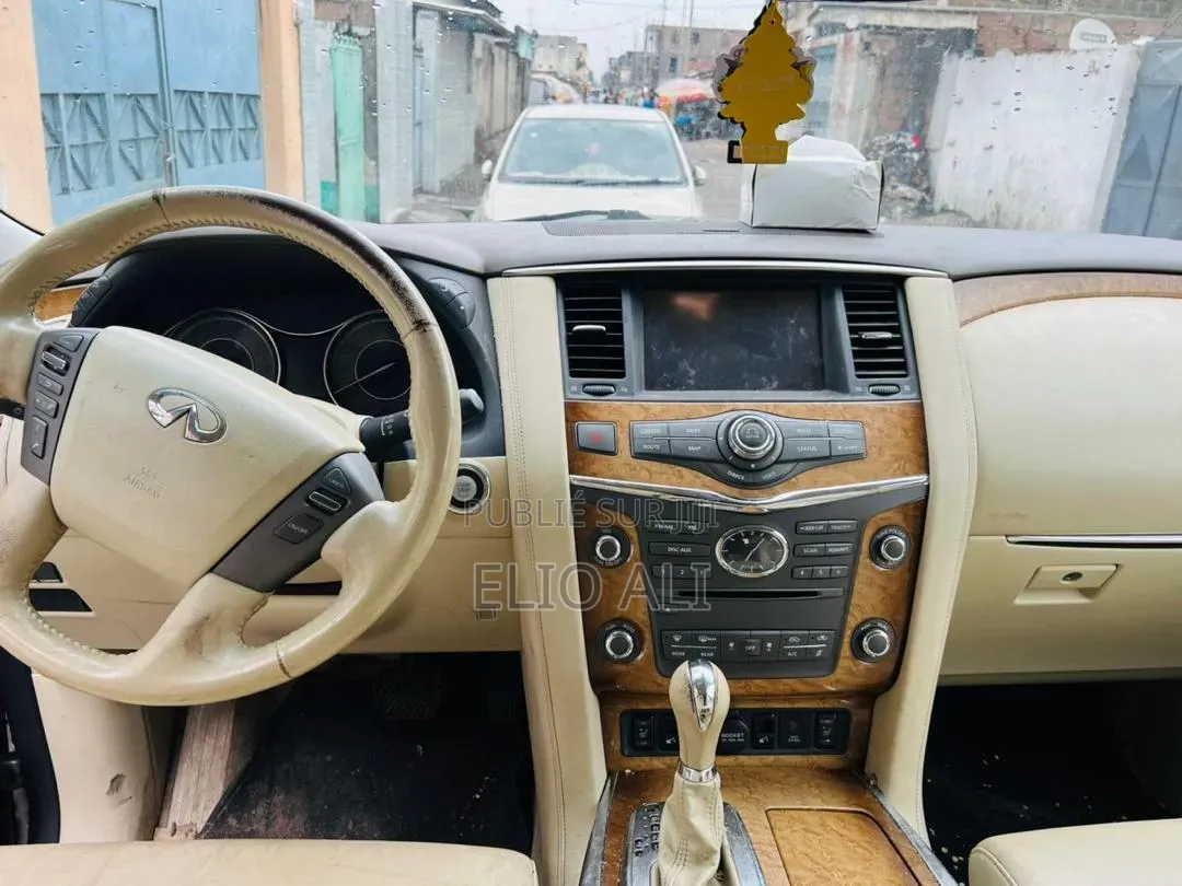 Infiniti QX80 2014 Doré