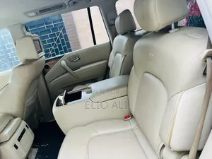 Infiniti QX80 2014 Doré