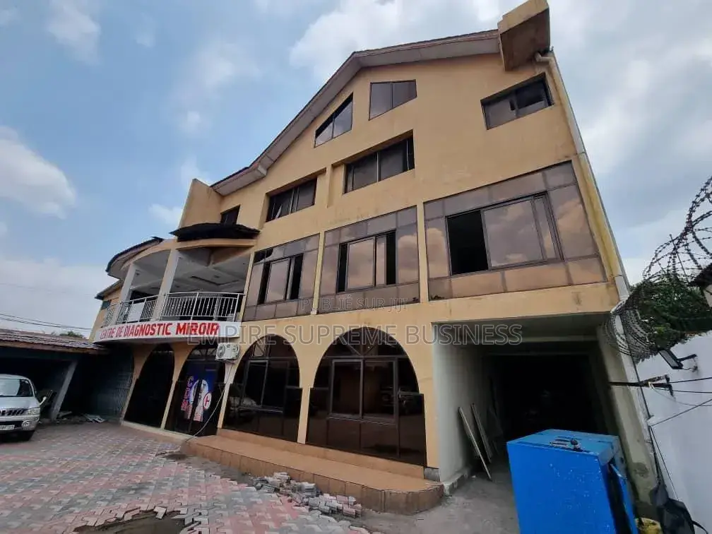 7chbre Blocs d'appartements dans Empire Supreme, Limete à Vendre