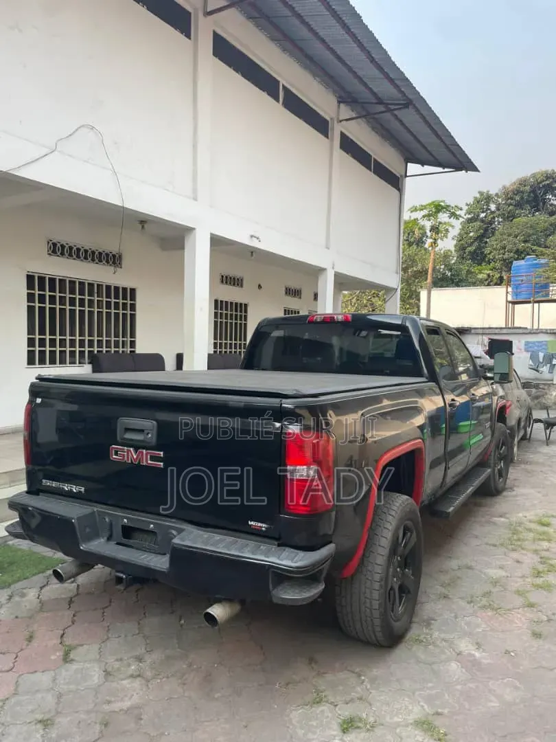 GMC Sierra 2016 Noir
