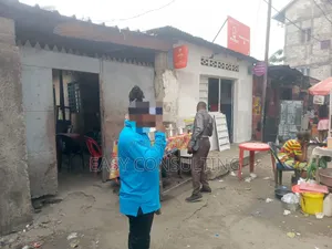 Parcelle Commerciale Sur Principale Kimbuta À Vendre À N'djili Q.12