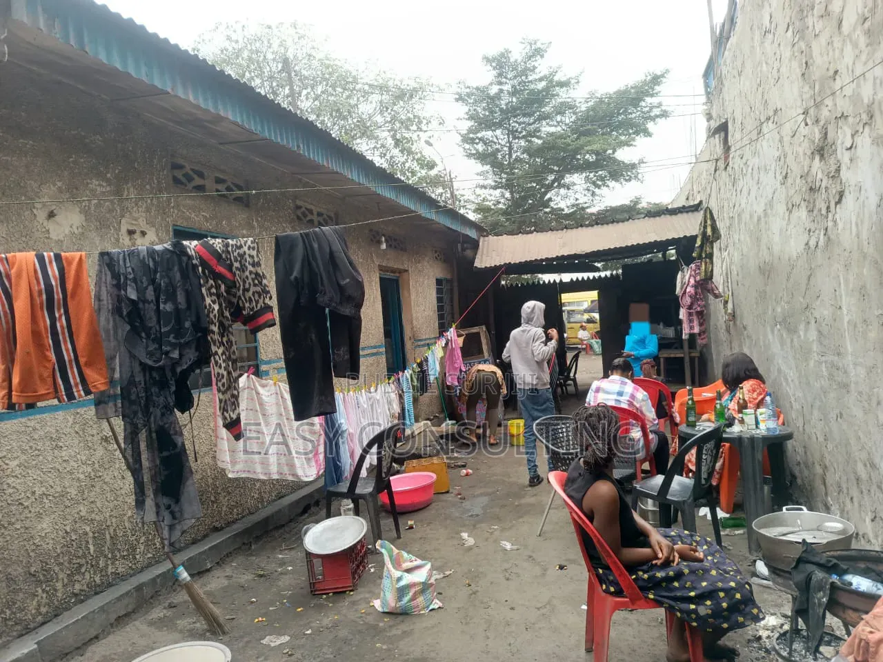 Parcelle Commerciale Sur Principale Kimbuta À Vendre À N'djili Q.12