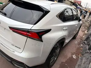 Lexus RX 2022 Blanc