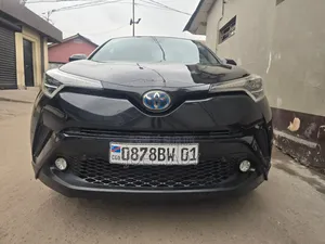 Toyota C-HR 2020 Bleu