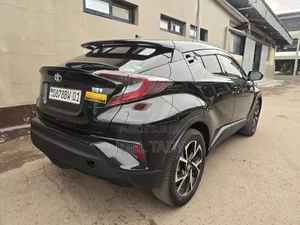 Toyota C-HR 2020 Bleu