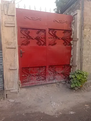 1chbre Maison dans Empire Supreme, Mont-Ngafula à Vendre