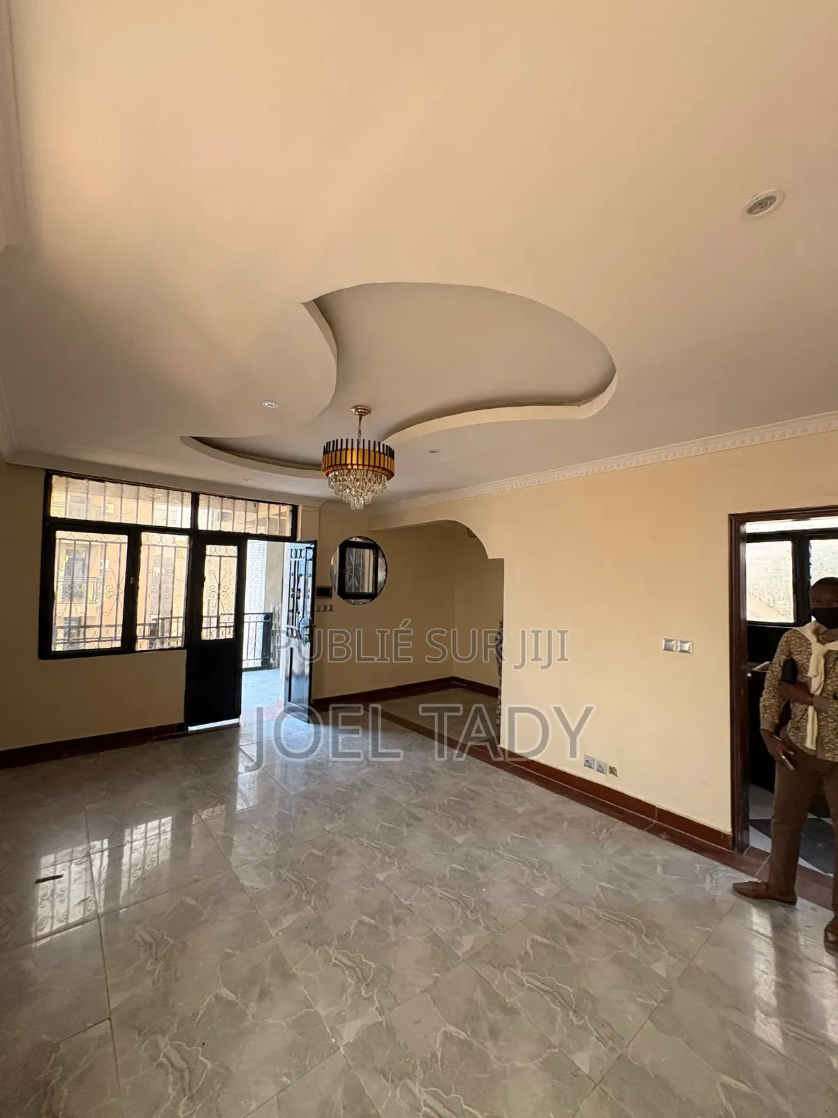 3chbre Appartement dans Empire Supreme, Kintambo à Louer