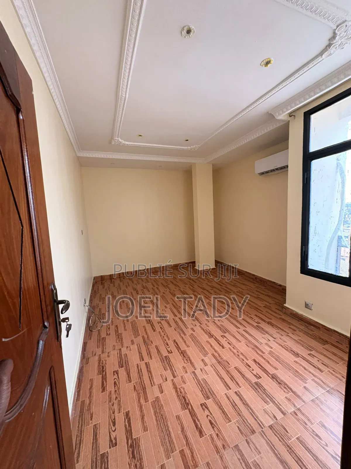 3chbre Appartement dans Empire Supreme, Kintambo à Louer